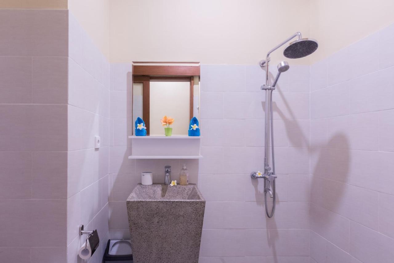 Villa Hitam Putih Legian Bali スミニャック エクステリア 写真