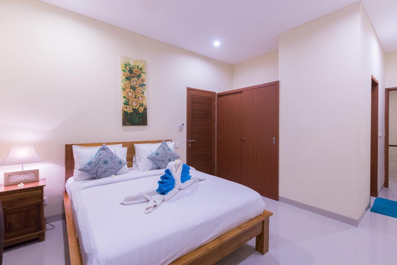 Villa Hitam Putih Legian Bali スミニャック エクステリア 写真